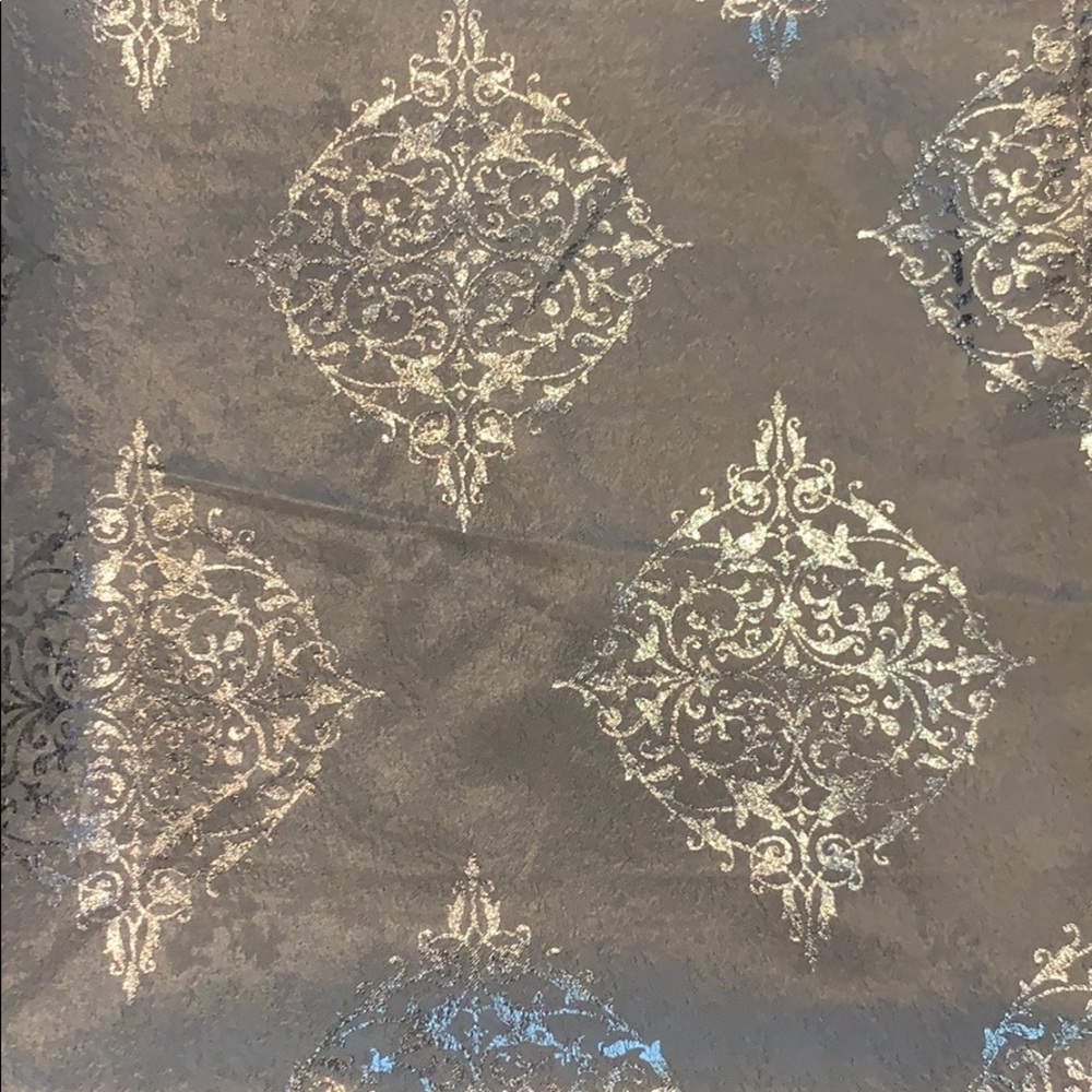 🦄Silver Damask Curtains (2 panel set): 54 X 84🦄